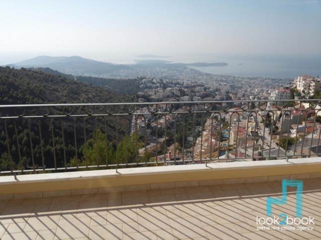 APARTMENT WITH UNLIMITED VIEW IN PANORAMA VOULA 