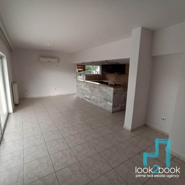 EXCELLENT APARTMENT IN EXCELLENT CONDITION IN KATO VOULA 