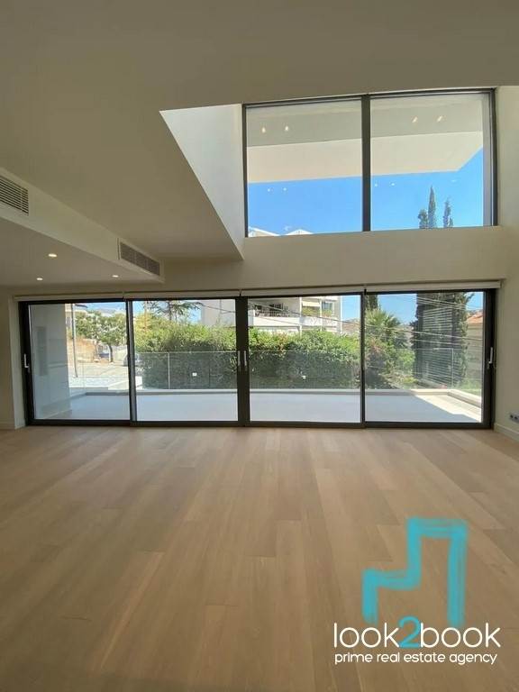 EXCELLENT NEWLY BUILT MAISONETTE IN VOULA 