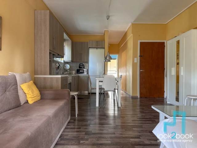 EXCELLENT RENOVATED AND FURNISHED APARTMENT IN VARKIZA 